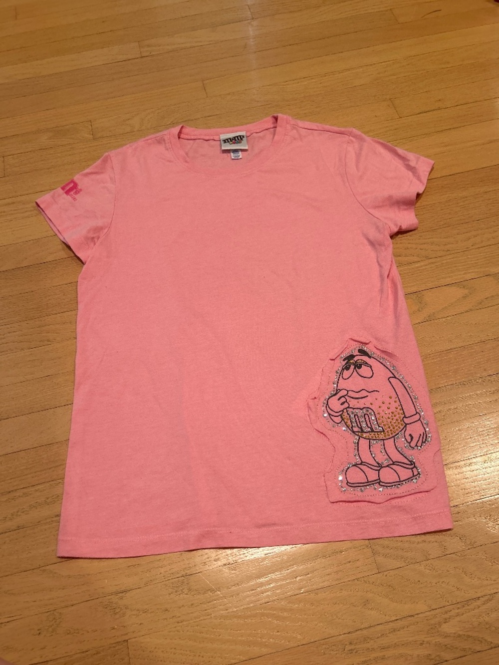 M&M's World Pink Rhinestone Graphic T-Shirt Brand Patch Sz Large Cute Bling Tee⁠